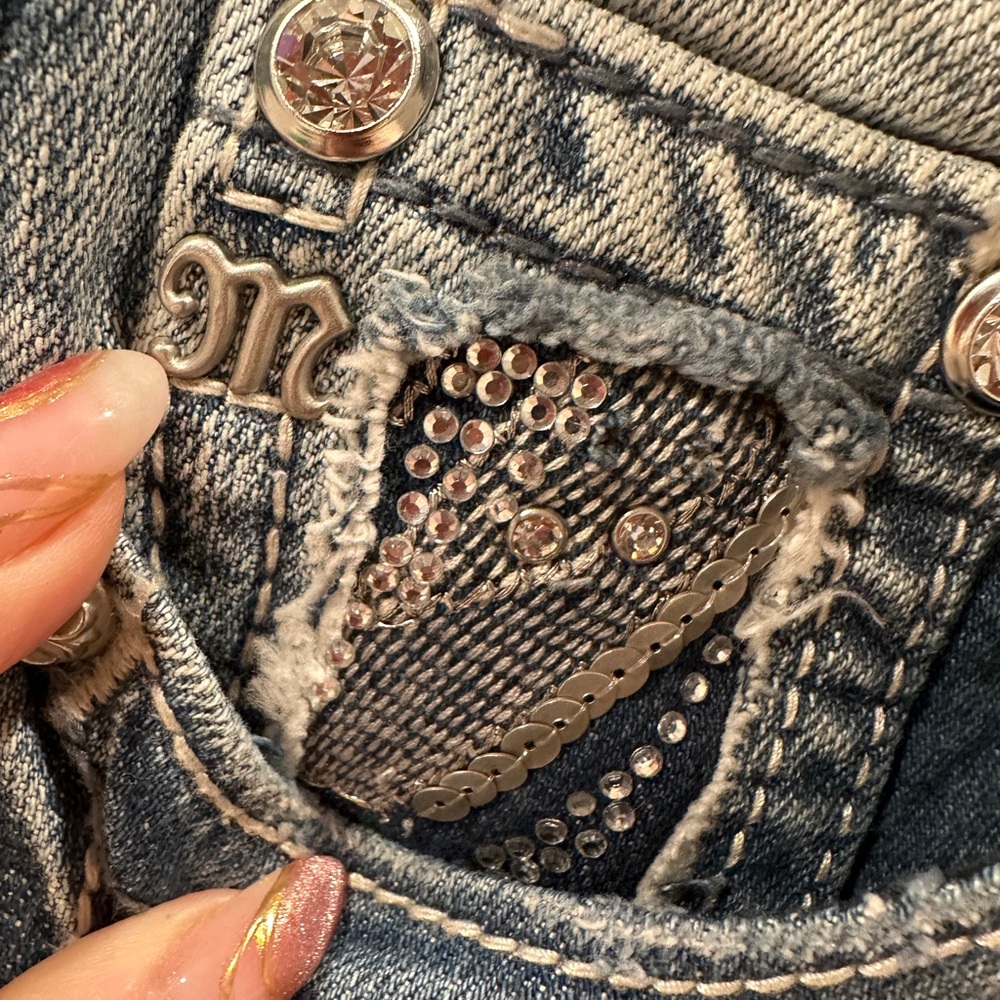 Miss Me Stylish Blue Distressed Women's Jeans - Picture 3 of 13